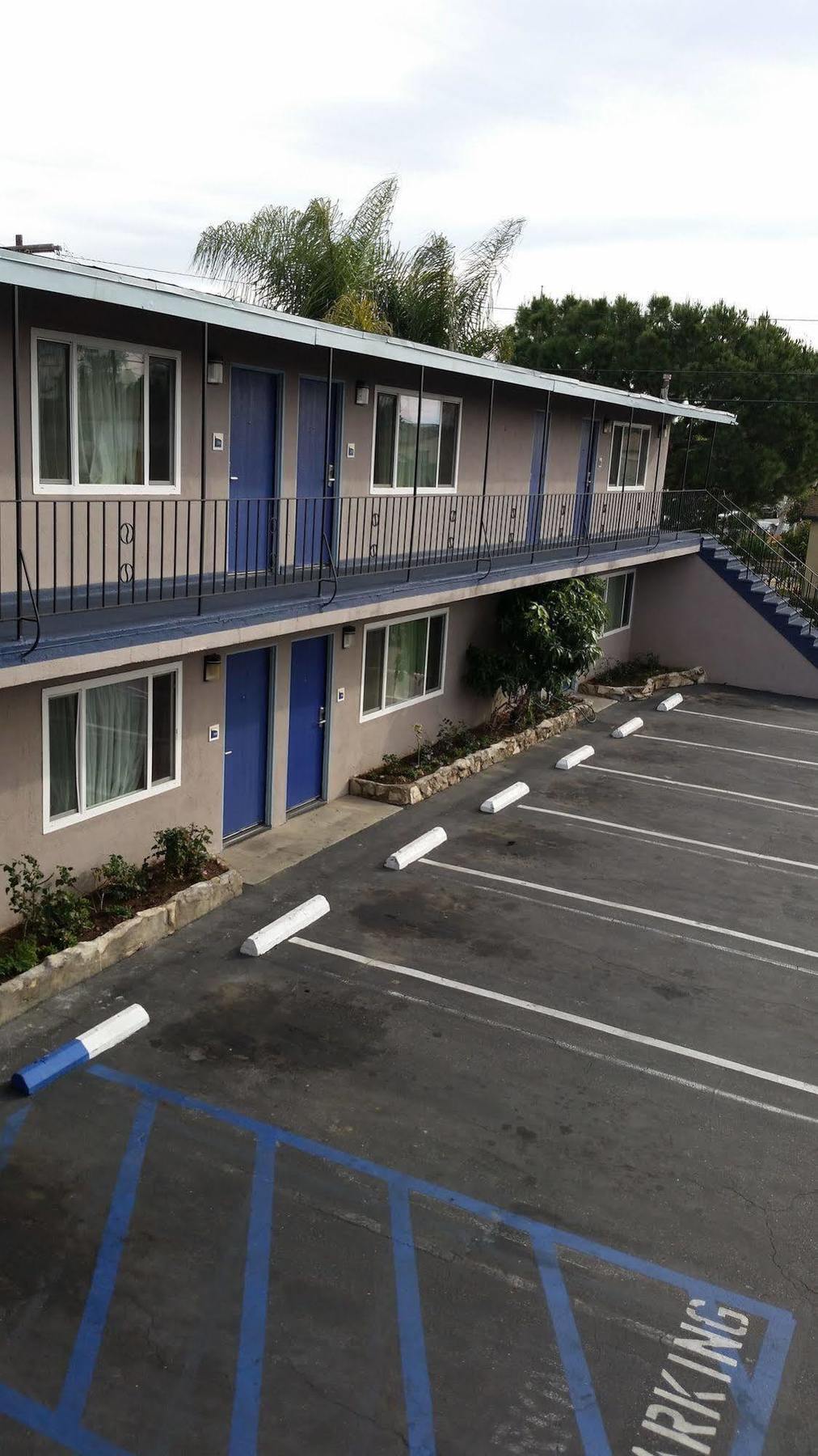Del Aire Inn Lennox Exterior foto